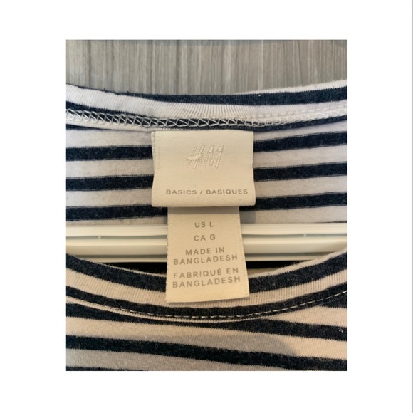 H&M blue and white striped shirt (Large) - Picture 2 of 4